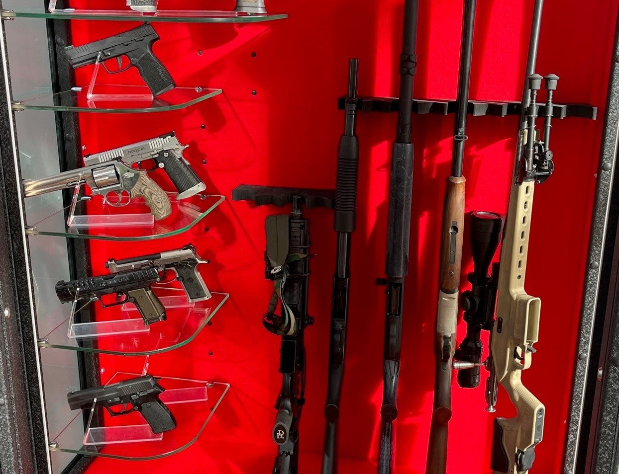 Bezpieczne przechowywanie broni - czyli o sejfach na broń