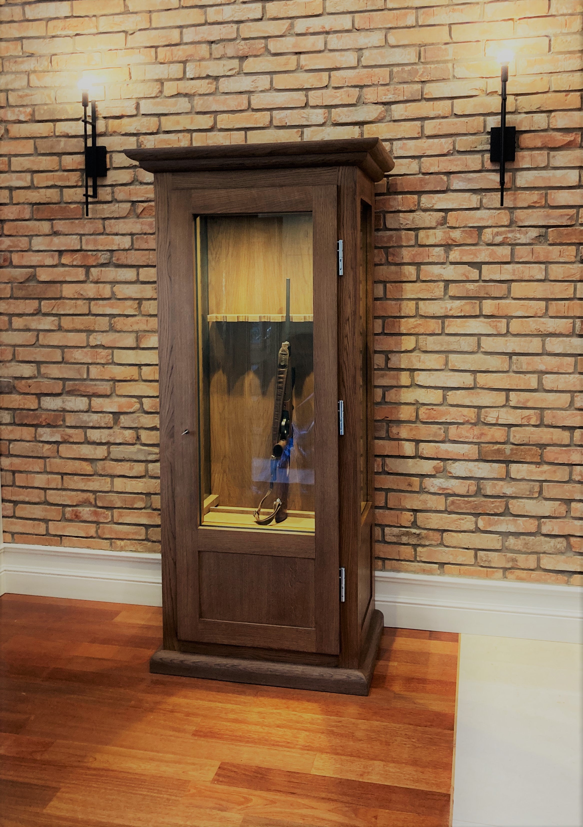 witrna na broń, szafa ze szkłem pancernym na broń palną